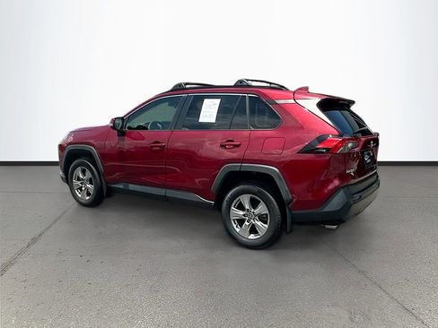 Used 2022 Toyota RAV4 XLE w/ Convenience Package AWD/4WD image 5