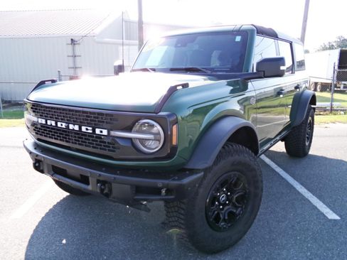 Used 2024 Ford Bronco Wildtrak AWD/4WD image 1
