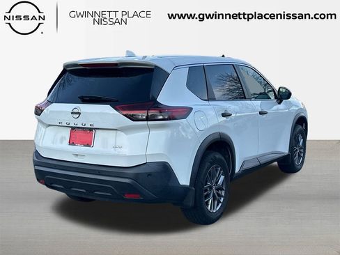 Certified 2021 Nissan Rogue S image 5