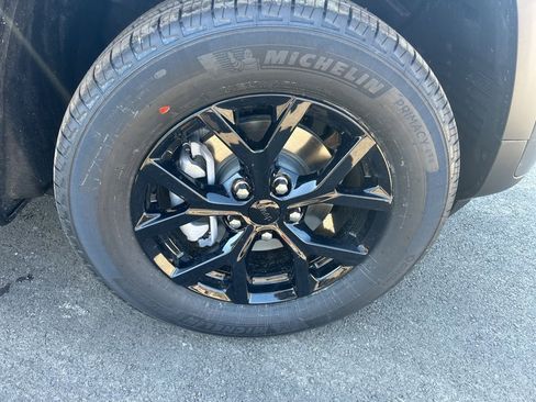 New 2026 Jeep Grand Cherokee Altitude AWD/4WD image 19