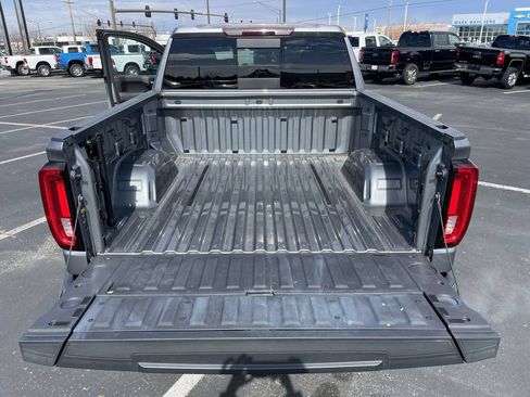 Used 2020 GMC Sierra 1500 SLT w/ SLT Premium Package AWD/4WD image 23