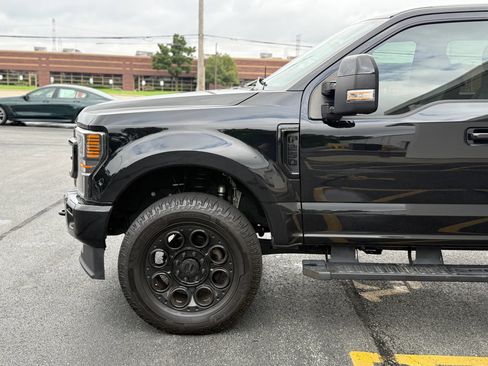 Used 2022 Ford F250 Lariat w/ Lariat Ultimate Package AWD/4WD image 10