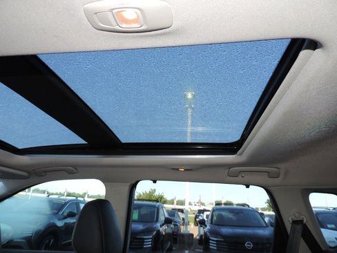 Used 2021 Nissan Rogue SL FWD image 20