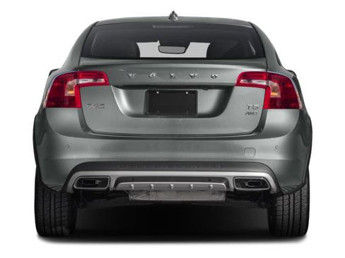 Used 2016 Volvo S60 T5 Cross Country Platinum AWD/4WD image 5