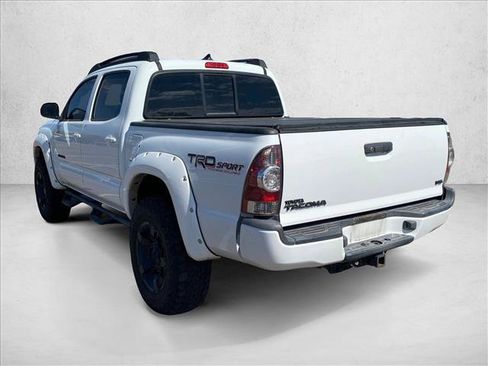 Used 2015 Toyota Tacoma 4x4 Double Cab w/ TRD Sport Package image 7