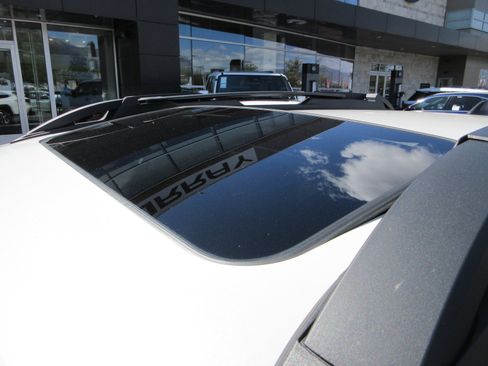 Used 2023 Subaru Outback Limited XT AWD/4WD image 17