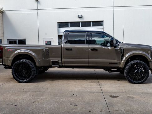 Used 2026 Ford F450 Platinum w/ Platinum Plus Package AWD/4WD image 11