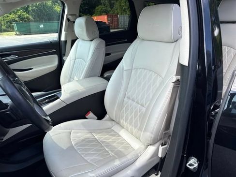 Used 2023 Buick Enclave Avenir w/ Avenir Technology Package FWD image 13