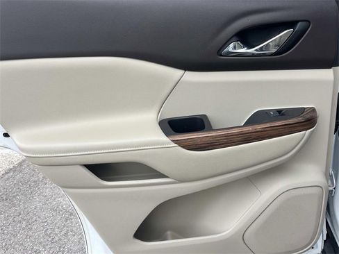 Used 2019 GMC Acadia Denali image 20