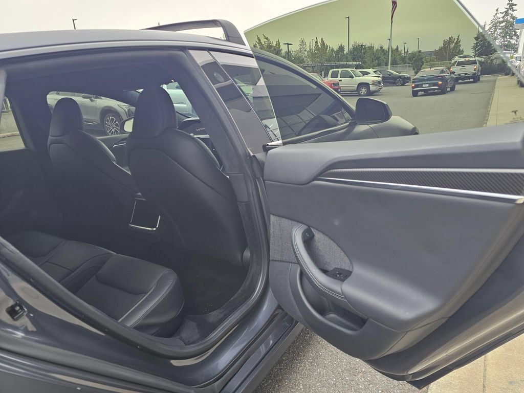 Used 2022 Tesla Model S Plaid AWD/4WD image 16