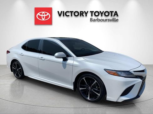 Used 2019 Toyota Camry XSE FWD image 5