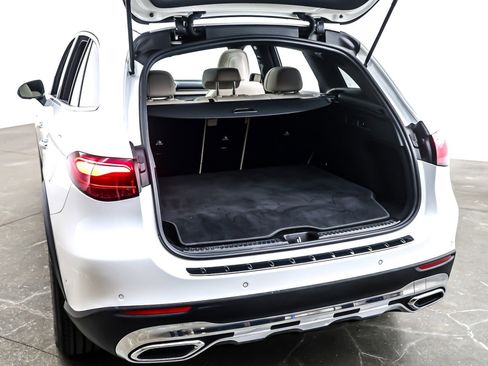 Certified 2025 Mercedes-Benz GLC 350e 4MATIC image 25