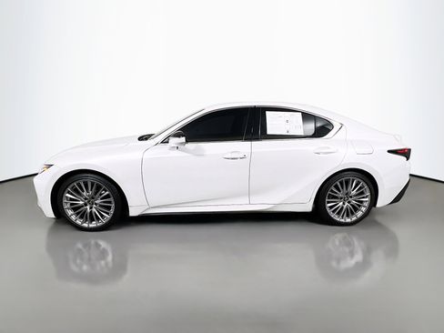 Used 2023 Lexus IS 300 300 w/ Premium Package image 9