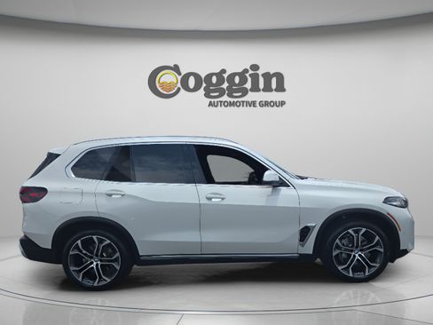 Certified 2024 BMW X5 sDrive40i w/ Parking Assistance Package RWD image 6