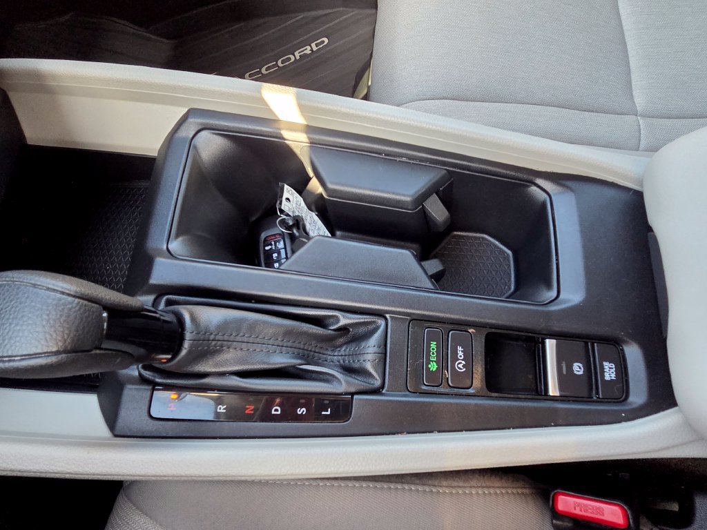 Certified 2025 Honda Accord SE image 40