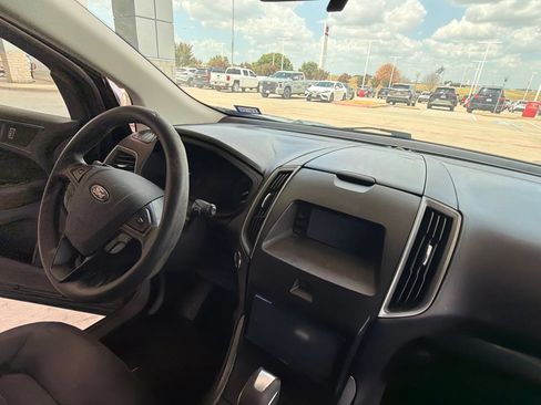 Used 2015 Ford Edge SE FWD image 22