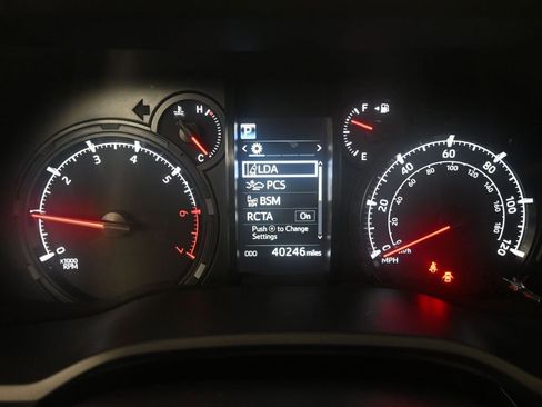 Used 2024 Toyota 4Runner SR5 image 18