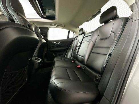 Used 2025 Volvo S60 B5 Core image 23