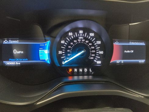 Used 2020 Ford Fusion SE image 23