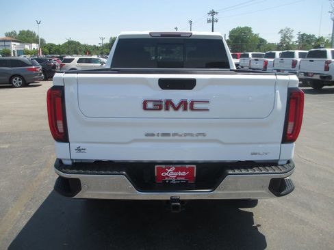 Used 2019 GMC Sierra 1500 SLT w/ SLT Premium Plus Package AWD/4WD image 8