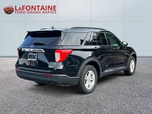 Certified 2023 Ford Explorer XLT AWD/4WD image 7