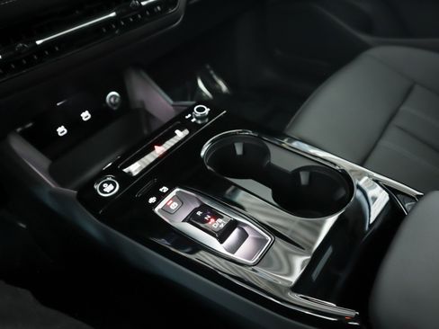 New 2027 Audi Q6 e-tron Premium AWD/4WD image 21