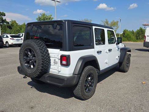 Used 2021 Jeep Wrangler Unlimited Sport AWD/4WD image 7