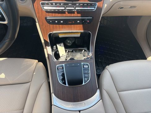 Used 2022 Mercedes-Benz GLC 300 4MATIC image 20