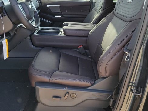 New 2025 Ford Expedition Platinum w/ Platinum Ultimate Package image 6