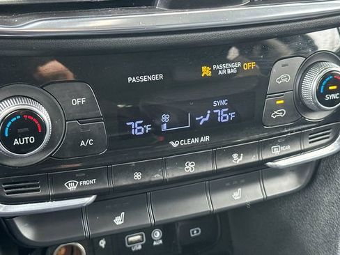 Used 2020 Hyundai Santa Fe SEL w/ Convenience + Premium Package image 19