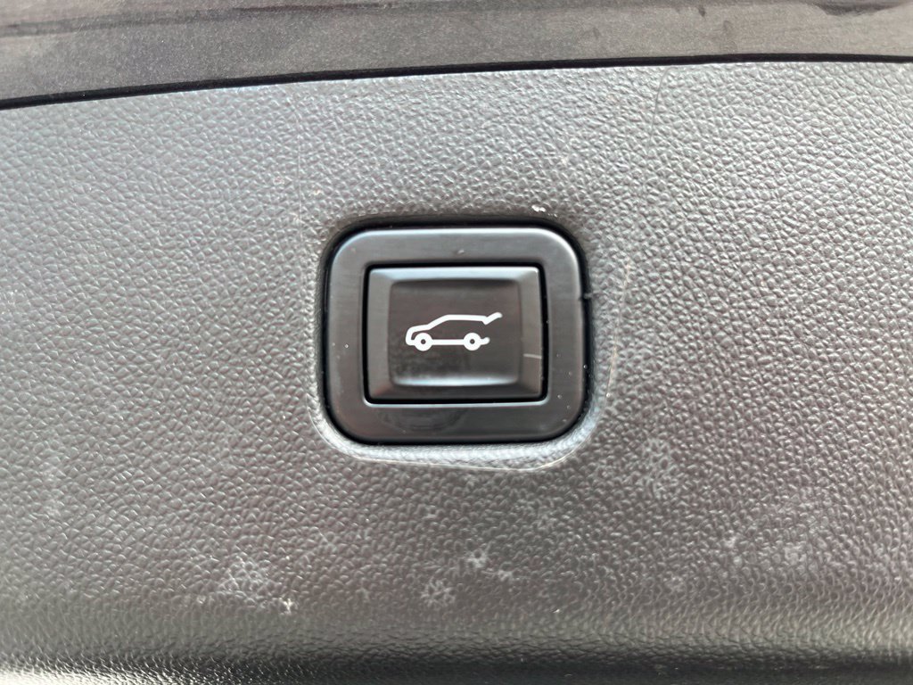 Used 2022 Chevrolet Blazer LT FWD image 29