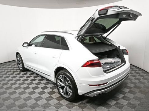 New 2025 Audi Q8 Premium image 30