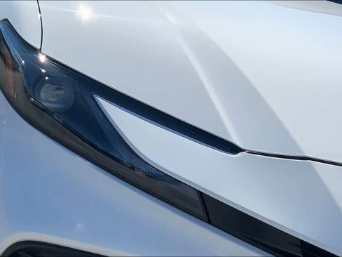 Used 2025 Toyota Camry SE image 27