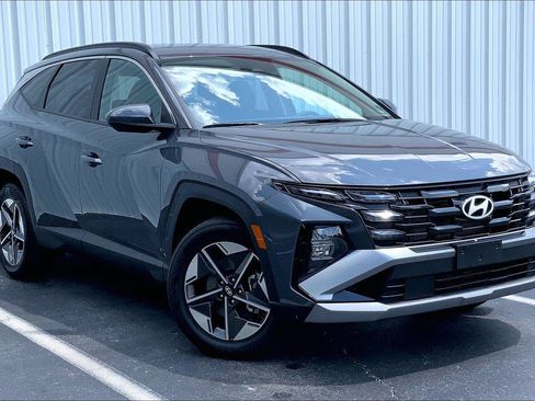 Used 2025 Hyundai Tucson SEL AWD/4WD image 2