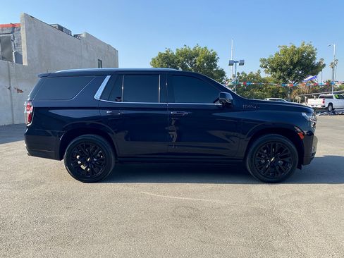 Used 2022 Chevrolet Tahoe High Country AWD/4WD image 2