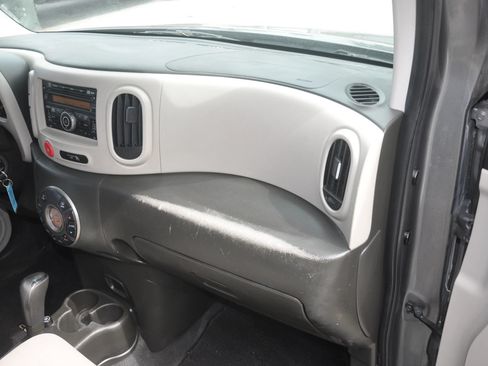 Used 2010 Nissan Cube 1.8 SL w/ Interior Designer Pkg FWD image 20