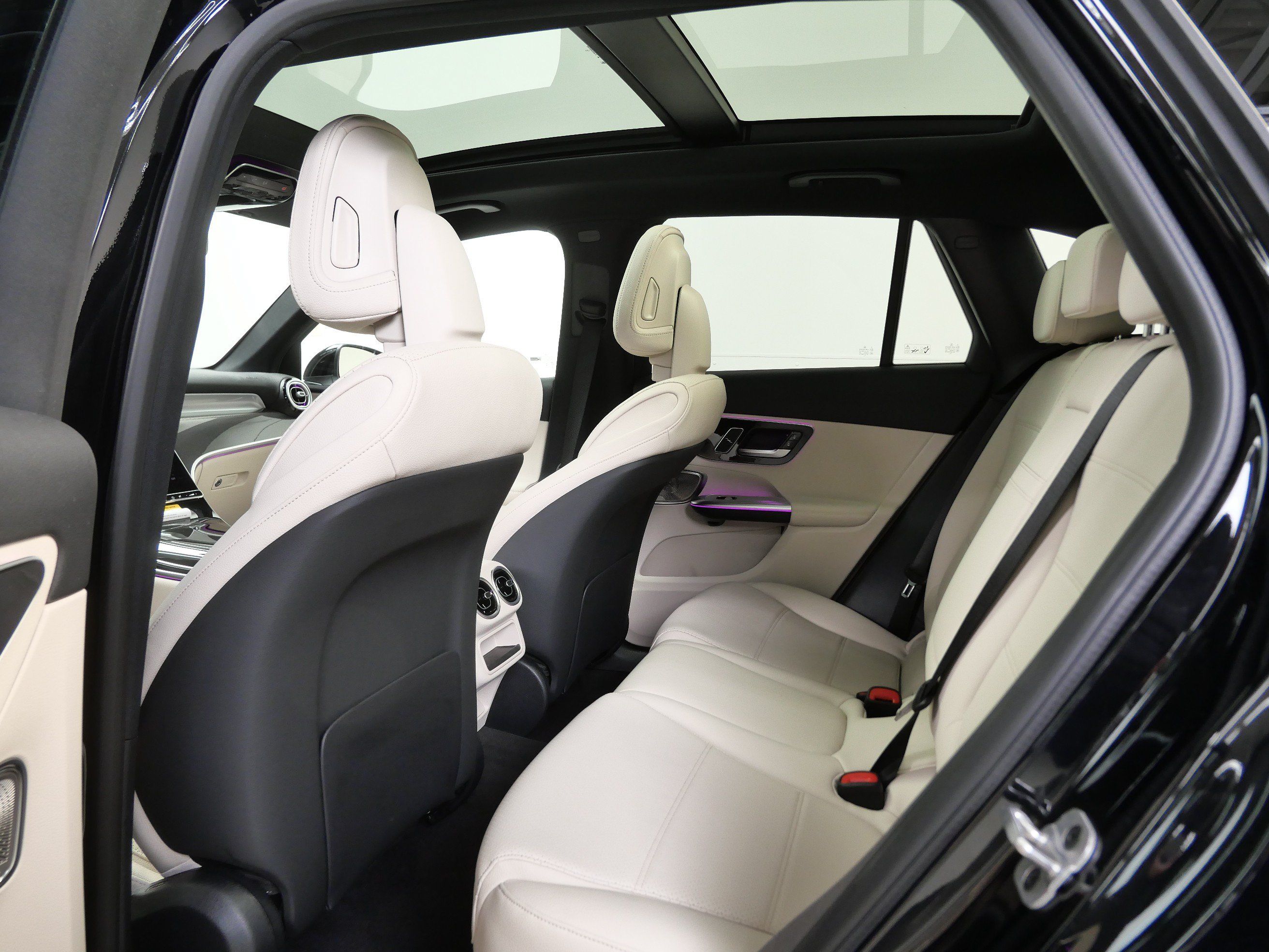 New 2026 Mercedes-Benz GLC 300 4MATIC image 13