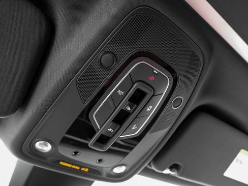 Used 2024 Audi SQ7 Prestige image 22