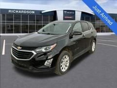 Used 2019 Chevrolet Equinox LT w/ Driver Convenience Package image 1