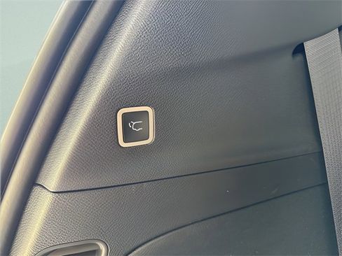 New 2026 Chrysler Pacifica Select w/ S Appearance Package image 18