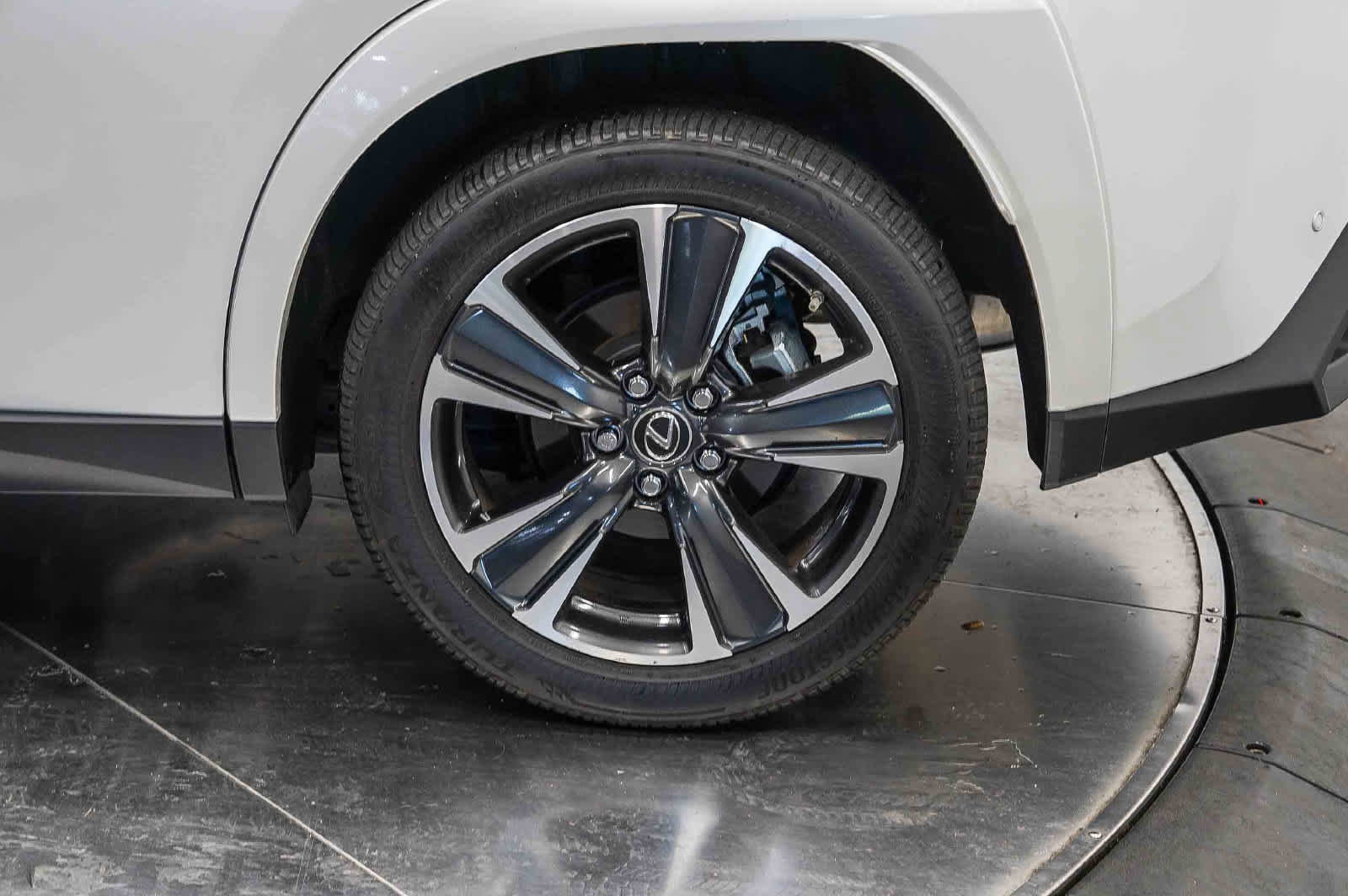 Used 2024 Lexus UX 250h FWD w/ Premium Package image 10