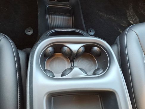 New 2026 Chrysler Pacifica Select image 25