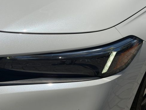 Used 2023 Honda Civic Touring image 39
