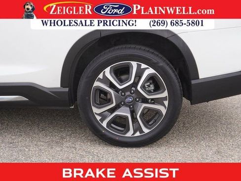 Used 2023 Subaru Ascent Limited image 9