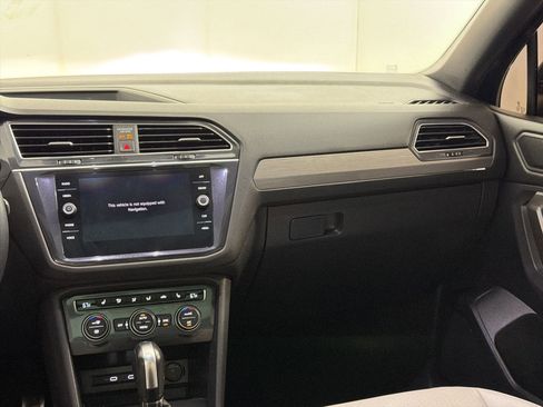 Used 2021 Volkswagen Tiguan SE R-Line image 28