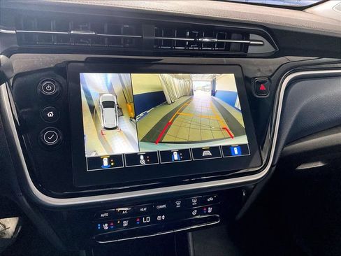 Used 2023 Chevrolet Bolt EUV Premier FWD image 19