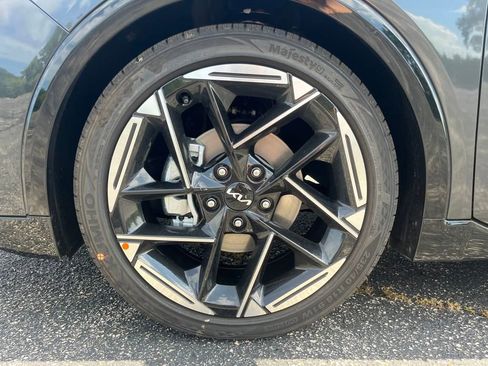 New 2025 Kia K4 GT-Line w/ GT-Line Premium Package image 9