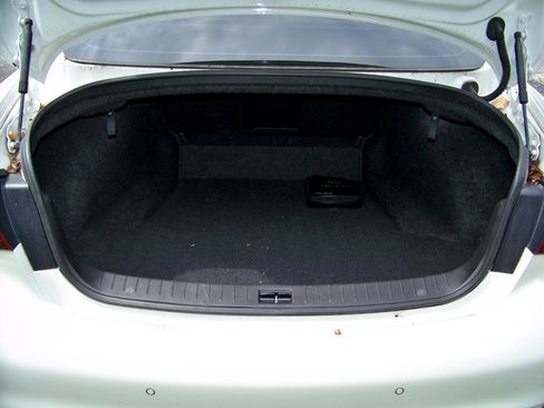 Used 2018 INFINITI Q50 Luxe w/ Cargo Package (L95) image 6