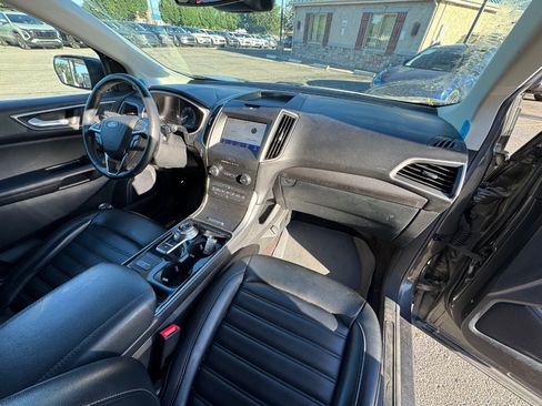Used 2020 Ford Edge SEL AWD/4WD image 9