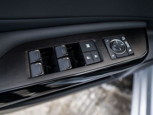 New 2025 Lexus ES 350 Luxury image 14